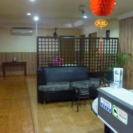 7 Hung Hung Inn Kota Kinabalu Exterior photo